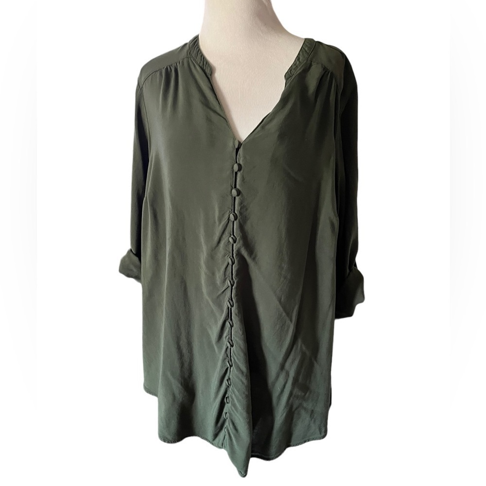 Torrid Harper Challis Button-Front 3/4 Sleeve Blo… - image 5